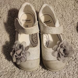 Pediped Sparkly Silver Kids Dress Shoes Size 28.